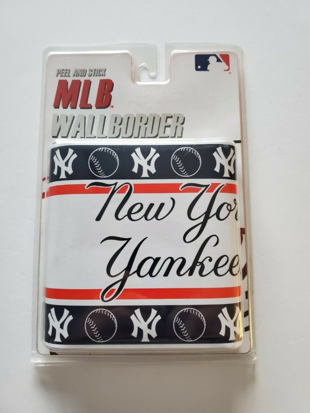 NEW YORK YANKEES MLB PEEL & STICK WALLPAPER BORDER. NEW